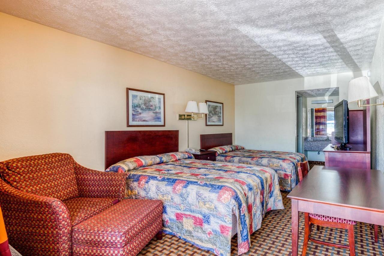 Oyo Hotel Decatur I-20 East & Wesley Club Dr Екстериор снимка