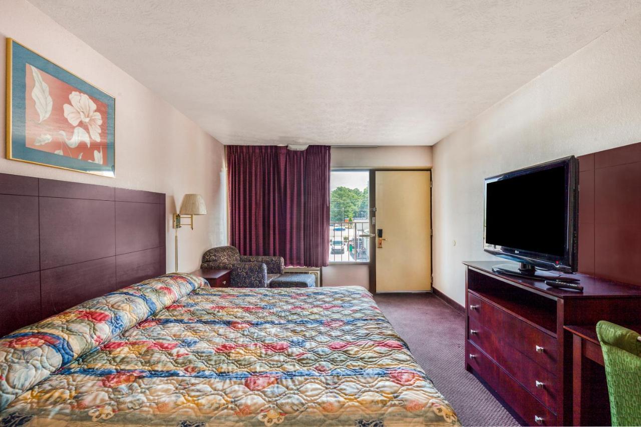 Oyo Hotel Decatur I-20 East & Wesley Club Dr Екстериор снимка