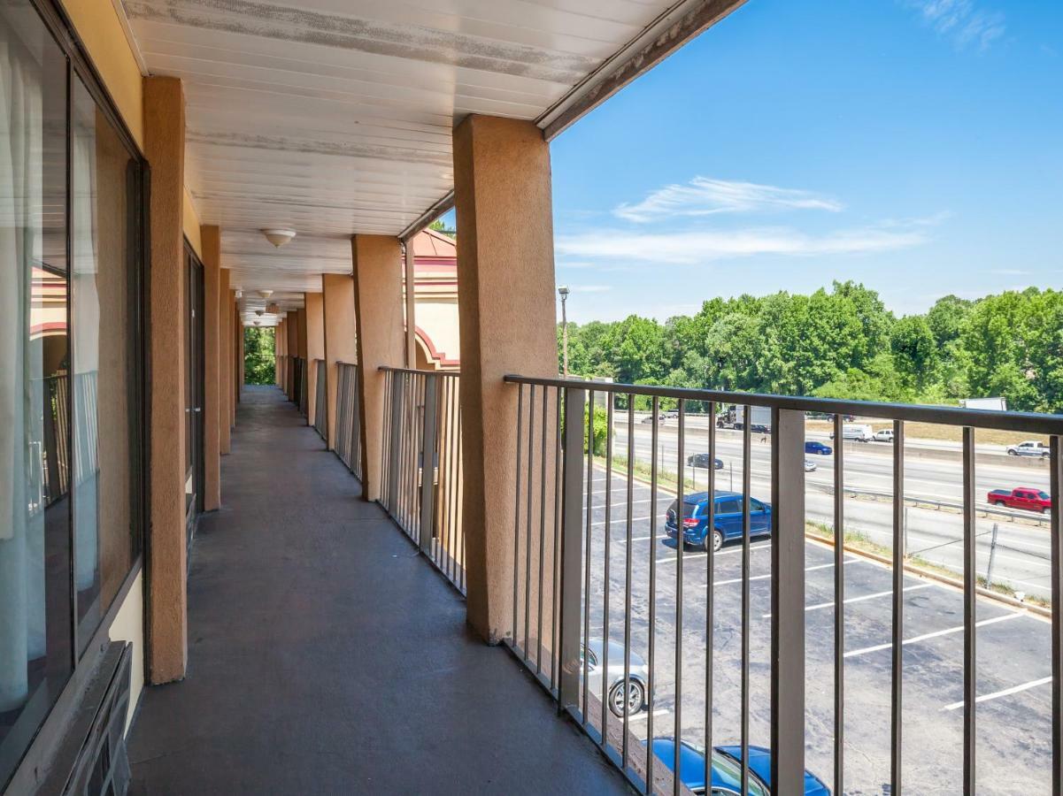 Oyo Hotel Decatur I-20 East & Wesley Club Dr Екстериор снимка